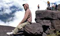 Enjoing la vue au-dessus de Roraima